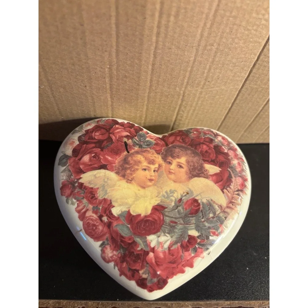 Vintage Teleflora Ceramic Heart Shaped Jewelry Trinket Box w Lid Angels Thailand